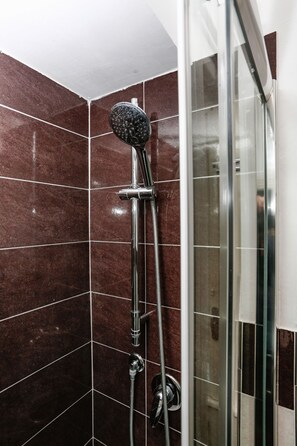 Apartment, 2 Bedrooms | Bathroom - American Uni 2Br Lovely Apt (Rome)