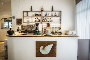 Bar (in der Unterkunft)