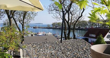 Nouvel appartement penthouse avec terrasse sur le toit et deuxiĂšme balcon