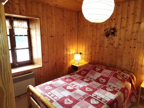 3 bedrooms, iron/ironing board, WiFi - For rent renovated farm Les Gets (Les Gets)