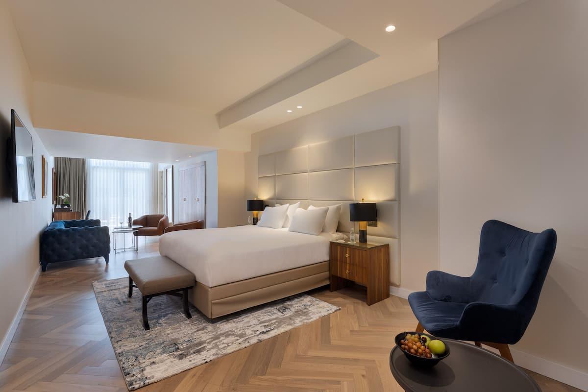 1 Schlafzimmer, hochwertige Bettwaren, Minibar, Zimmersafe