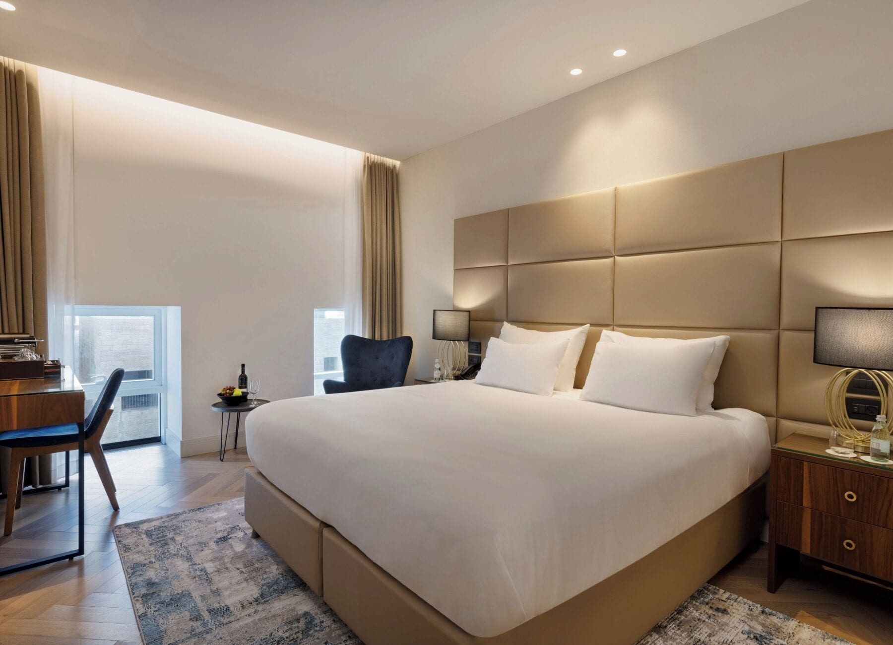 Deluxe City View | 1 hálószoba, prémium ágynemű, minibár és széf a szobában