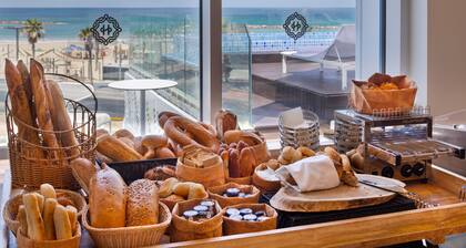 Herbert Samuel Opera Tel Aviv