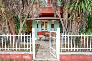 Exterior - S102 - Sirolo, new three-room apartment with garden (Sirolo)