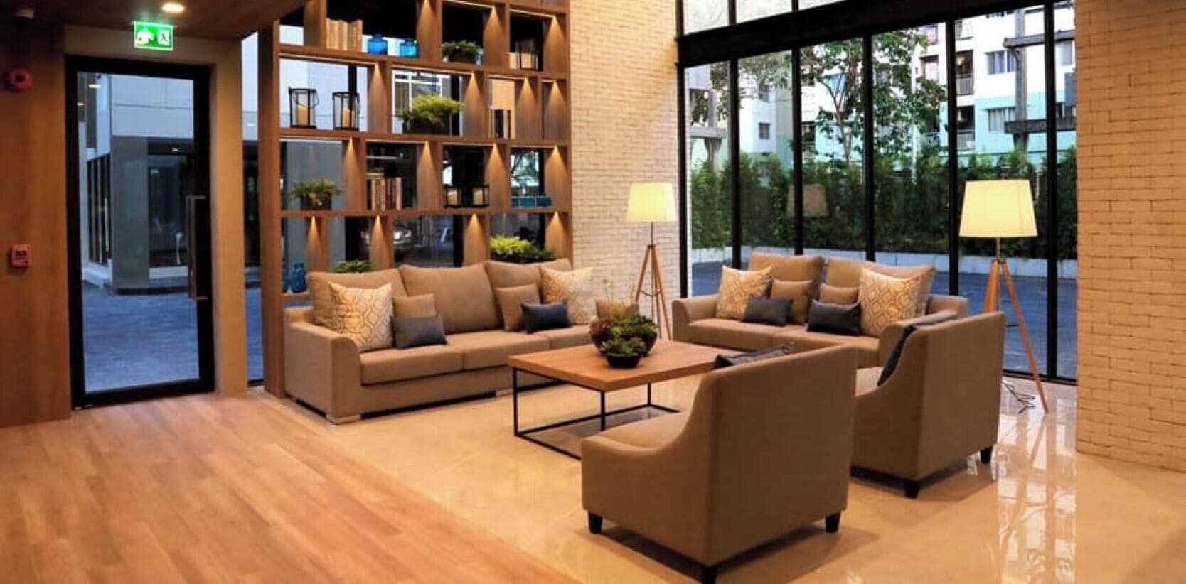 40-inch flat-screen TV with satellite channels, TV