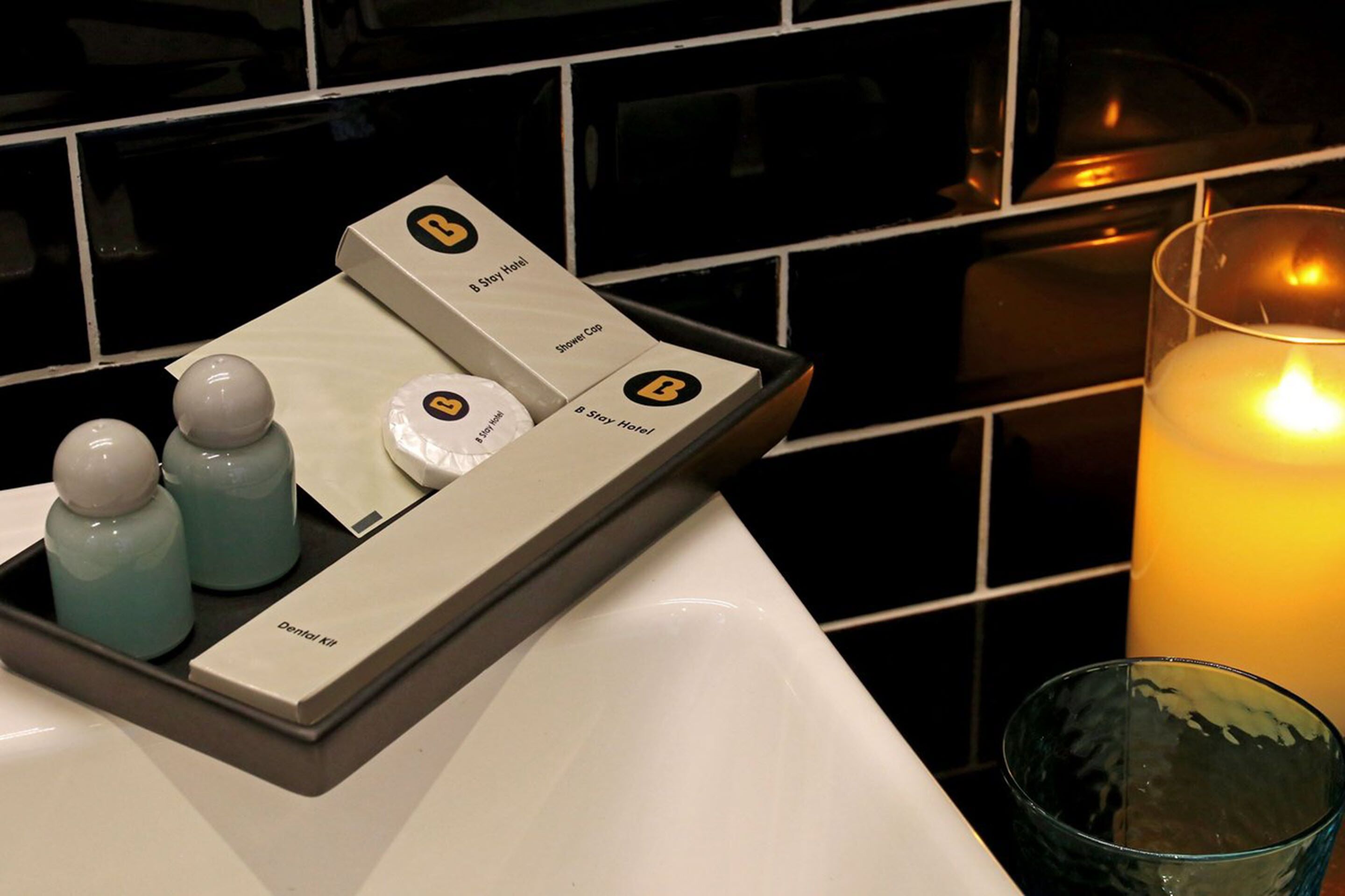 shower, free toiletries, towels