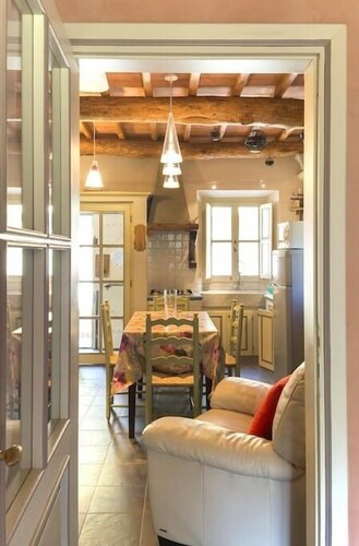 4 bed apartment with pool