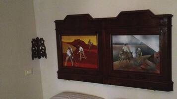 1 bedroom, bed sheets