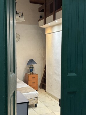 Hypo-allergenic bedding, down duvets, individually decorated