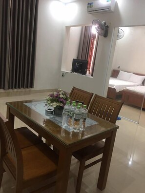 In-room dining - Hoang Gia Hotel (Ho Chi Minh City)