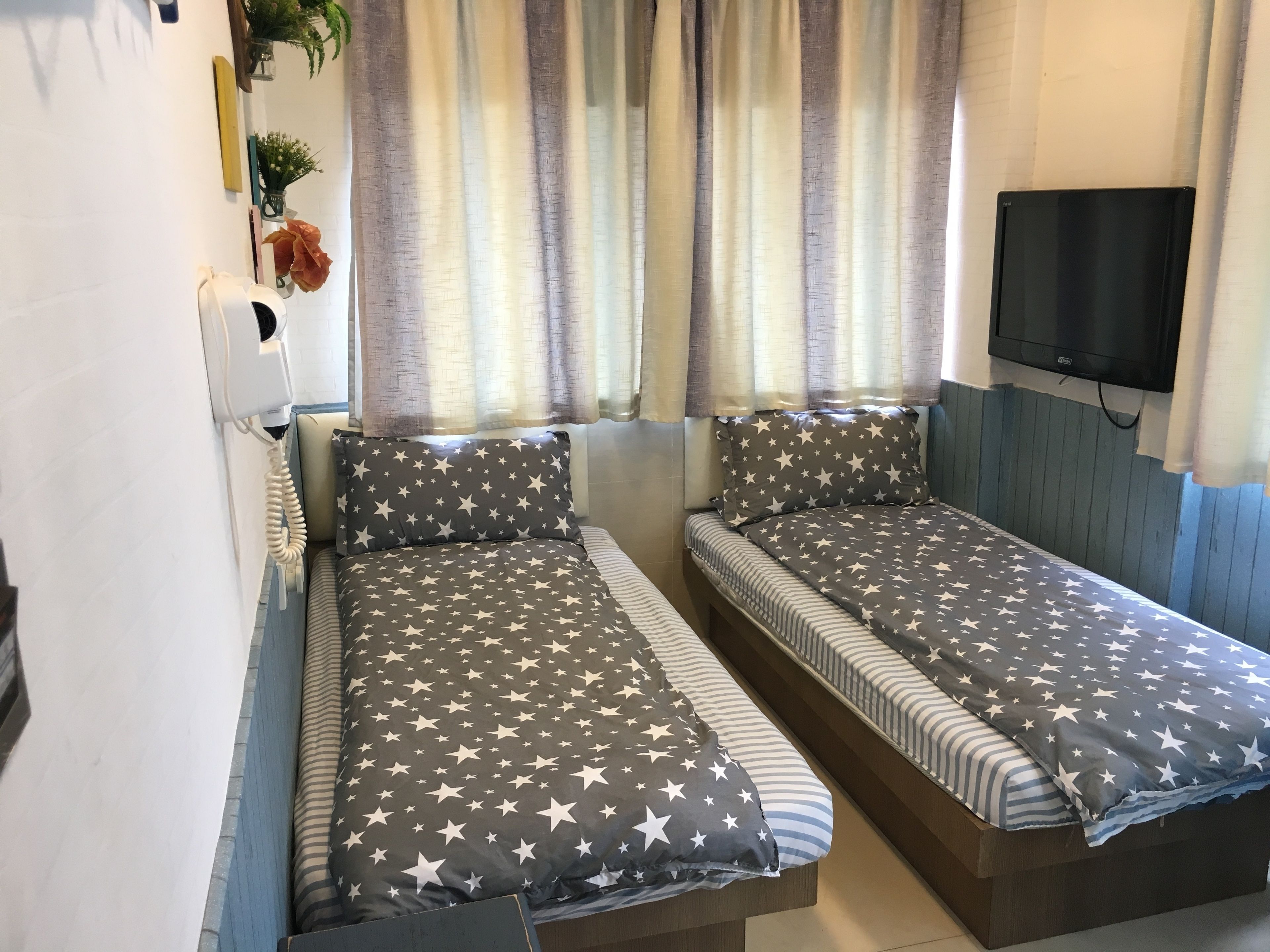 基本雙床房, 城市景 | 遮光窗簾/窗簾、免費 Wi-Fi、床單