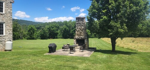 Stone House | 0 Bed, 1.5 Bath