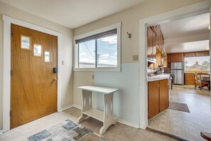 Interior - Charming Trinidad Home ~ 2 Mi to Main Street! (Trinidad)