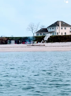 Am Strand, Liegestühle, Strandtücher