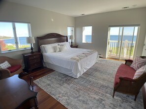 4 Schlafzimmer, Schreibtisch, Bügeleisen/Bügelbrett, WLAN