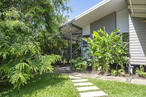 Property grounds - Whispering Palms, 10 Serene Place-BOM (Nelly Bay)