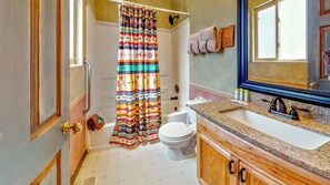 Hair dryer, towels - Petroglyph Place - 3299, 3 Bedroom Condo (Moab)