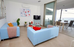Smart TV - Estanyol Mar - Apartment with Terrace, Sea View, Ideal for Groups & Families (Llucmajor)