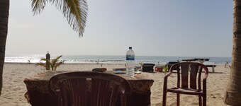 V i l l a A m a r a n t - Garden retreat for group of 6 