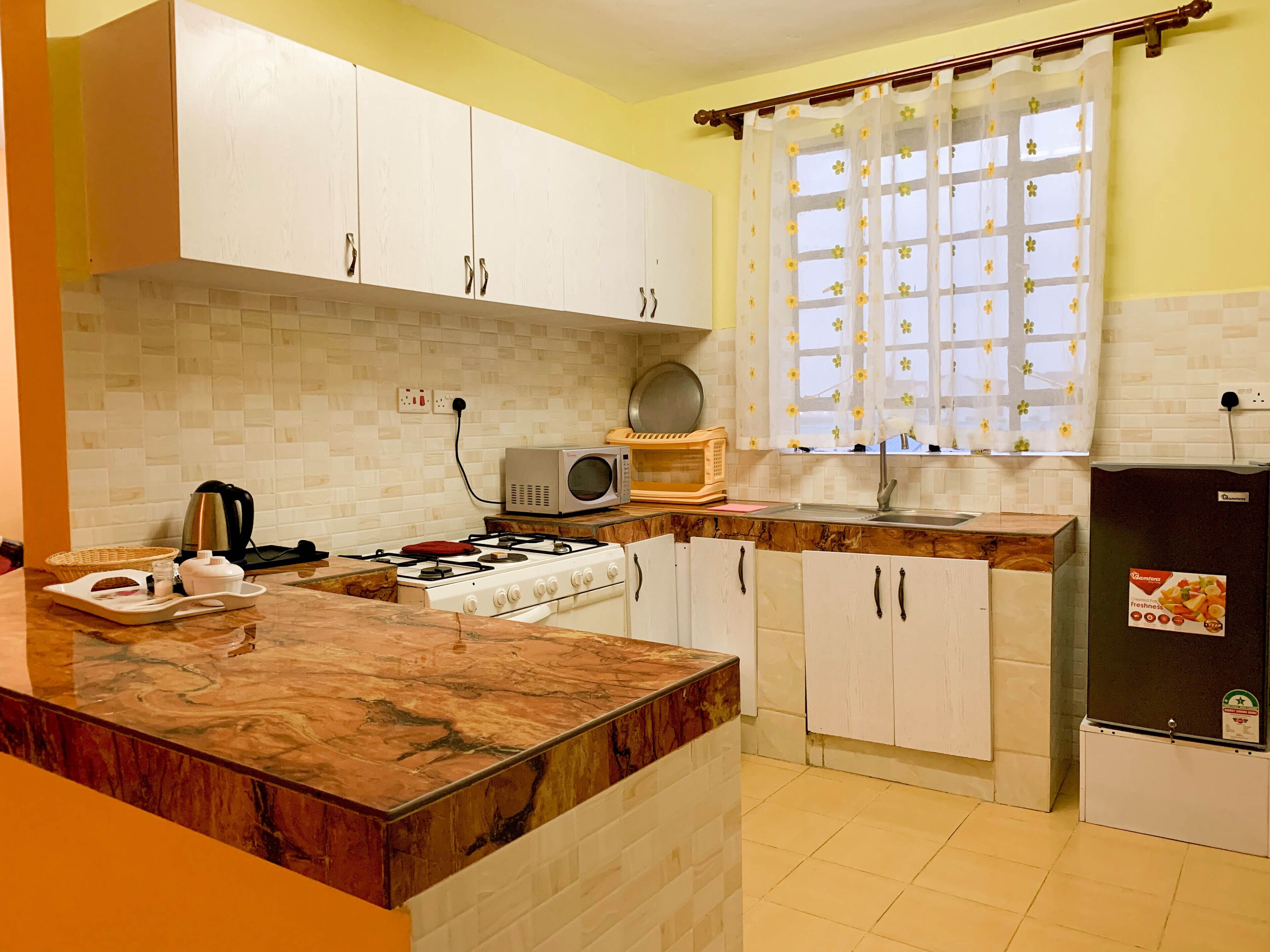 Deluxe Apartment, 3 Bedrooms, Non Smoking | Private kitchen | Fridge, microwave, oven, stovetop
