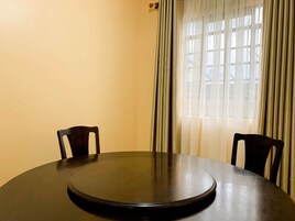 Apartamento luxo, 3 quartos, para não fumantes | Sala de jantar
