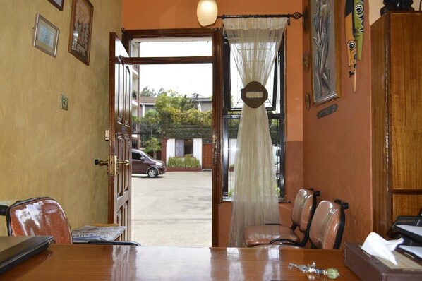 Lobby - Samra 2 bedroom apartment F (NAIROBI)