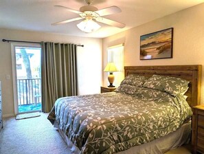 4 chambres, fer et planche à repasser, lit parapluie, Wi-Fi gratuit