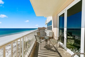 Property grounds - Inn at Crystal Beach 608a * July Early Booking Discounts (Destin)