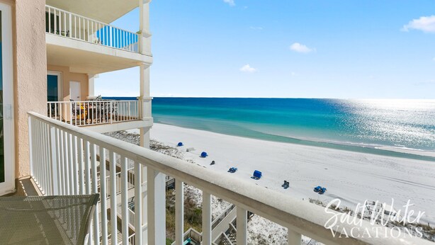 A beachfront hotel with a balcony overlooking the ocean. - Inn at Crystal Beach 608 * Gulf Front with Beach Chair Set. Onsite dining! (Destin)
