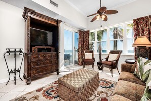 TV - Inn at Crystal Beach 203B by Salt Water Vacations (Destin)