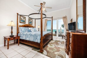 2 bedrooms, iron/ironing board, free WiFi, bed sheets - Inn at Crystal Beach 203B by Salt Water Vacations (Destin)
