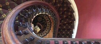 Hyde House Lilac Suite near Hocking Hills, Ohio University, Athens & Logan