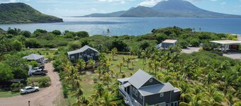 Coconut Farm Cottage - Cockleshell Beach St.Kitts