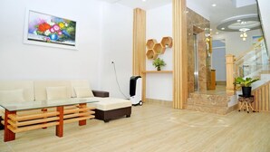 Interior entrance - Starfish (Ho Chi Minh City)