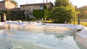 Outdoor spa tub - Swimming pool, Jacuzzi, air conditioning in the middle of vineyards (Gard)