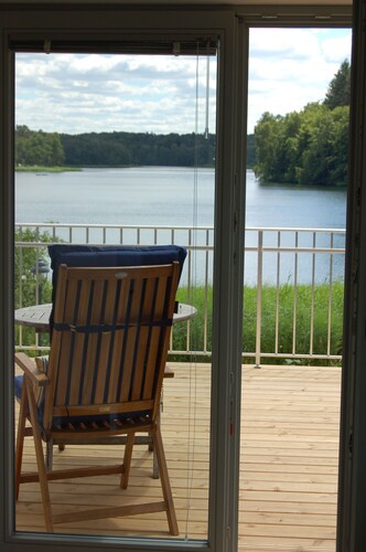 Lakeside 1 Traumwohnung direkte Seelage Seeterrasse Badesee Biosphäre Wlan
