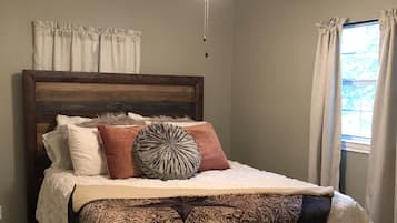 1 bedroom, iron/ironing board, free WiFi, bed sheets