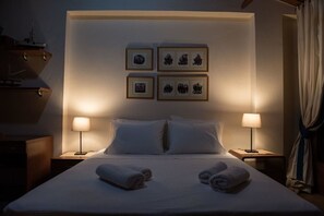 Vila, 3 quartos, vista para o mar | Cofres nos quartos, ferros/tábuas de passar roupa, Wi-Fi de cortesia