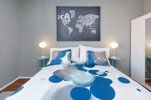 1 habitación, escritorio, tabla de planchar con plancha y wifi gratis 