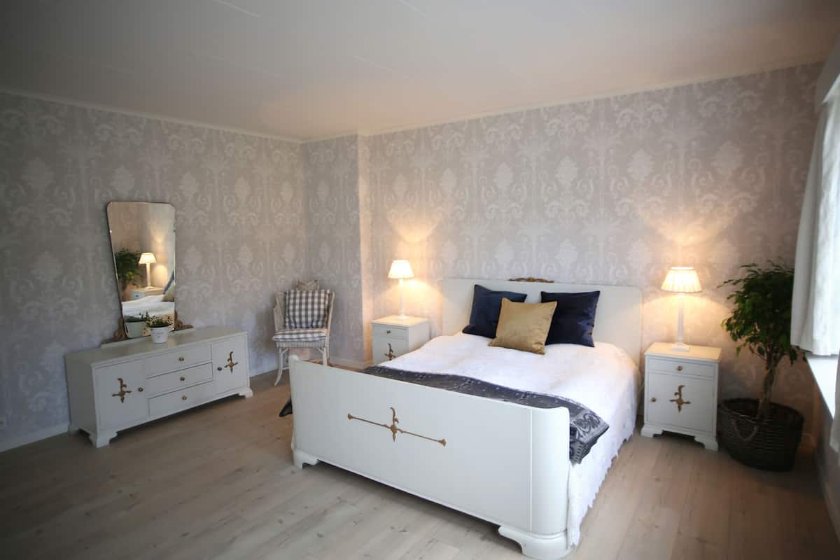 Double or Twin Room | 2 bedrooms, blackout curtains, soundproofing, free WiFi