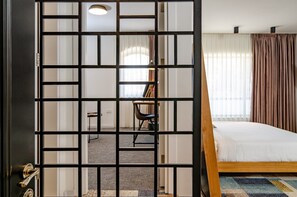 Family Room, City View | Premium bedding, in-room safe, individually decorated - Biazi Hotel (Jerusalem)
