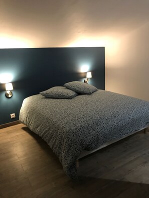 6 Schlafzimmer, Bügeleisen/Bügelbrett, Reisekinderbett, kostenloses WLAN