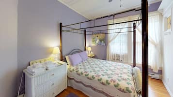 1 bedroom, WiFi (free), bed sheets
