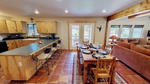 Dining - Arena Roja - 2279, Southwest 4 bedroom house (Moab)