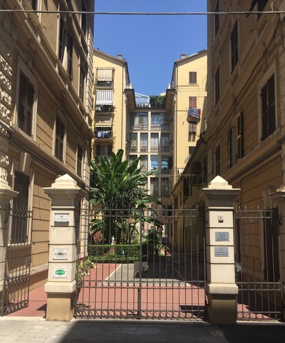 Cinque Terre The Promenade Apt - Two bathrooms