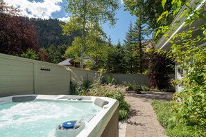 Idromassaggio all'aperto