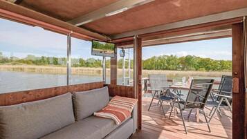 Flachbildfernseher, Stereoanlage