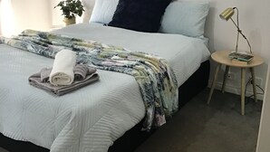 3 chambres, fer et planche à repasser, Wi-Fi gratuit, draps fournis