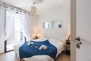 1 chambre, fer et planche Ă repasser, Wi-Fi gratuit, draps fournis