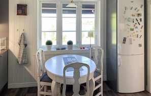 Dining - Nice home in Grythyttan with lake view (Grythyttan)